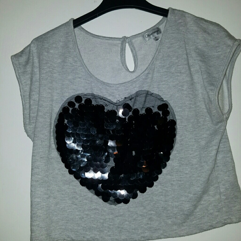 Olsenboye grey sequin hear top