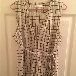 navy motherhood maternity shirt