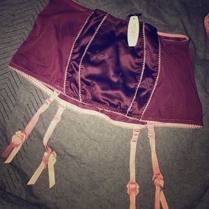NWT Victoria Secret Garter