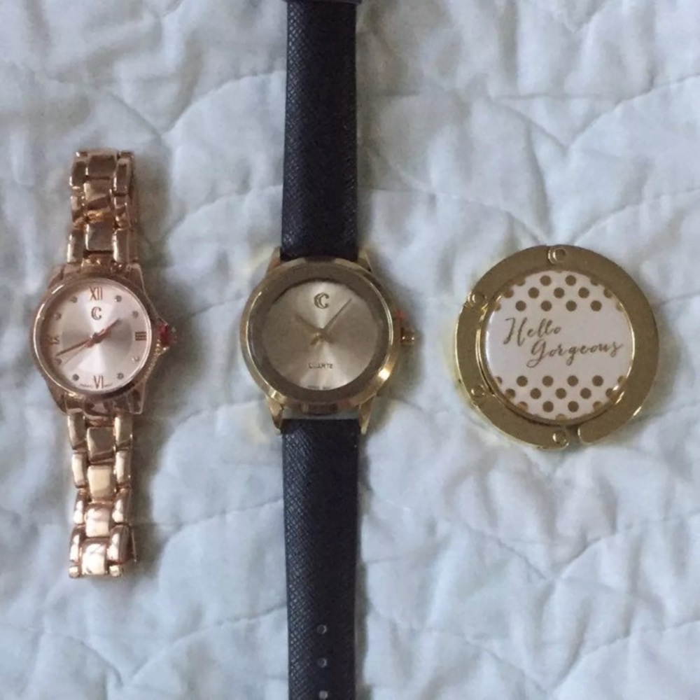 2 Watches & Purse Hook 🕐🕜👛 / Sold on Ⓜ️ercari