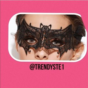 Black Bat Lace mask