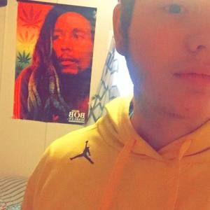 Meet your Posher, Dakota