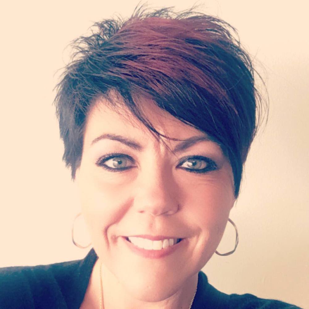 Meet your Posher, Lorie