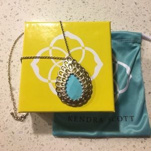 Kendra Scott - Turquoise Pendant Necklace