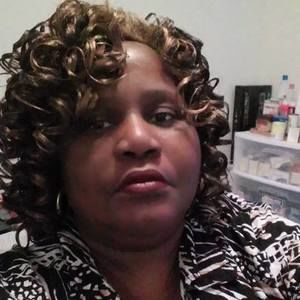 Meet your Posher, Ramona