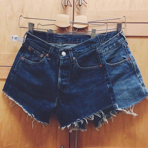 Levi's brand new unworn denim shorts - Picture 5 of 5