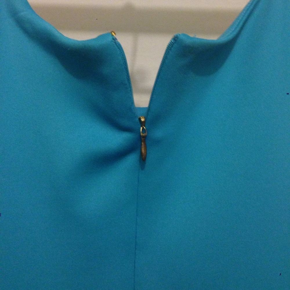 Thalía Sodi dress - turquoise and gold. - Picture 4 of 5