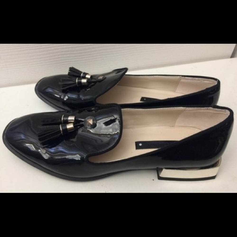 ZARA Shiny Black Loafers with Tassel/Silver Heel