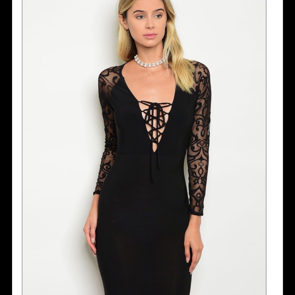🛍 Sale 🛍 Lovely Bodicon Lace Up Dress NWT S M L