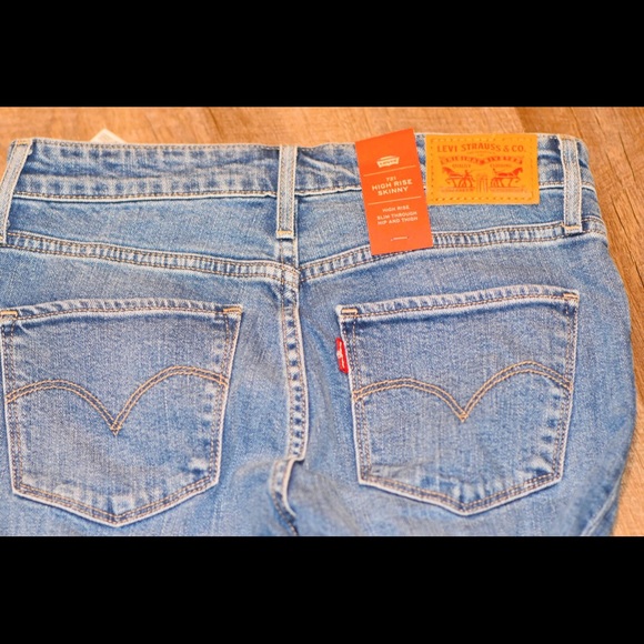 Levi's high rise skinny jean - Picture 3 of 8