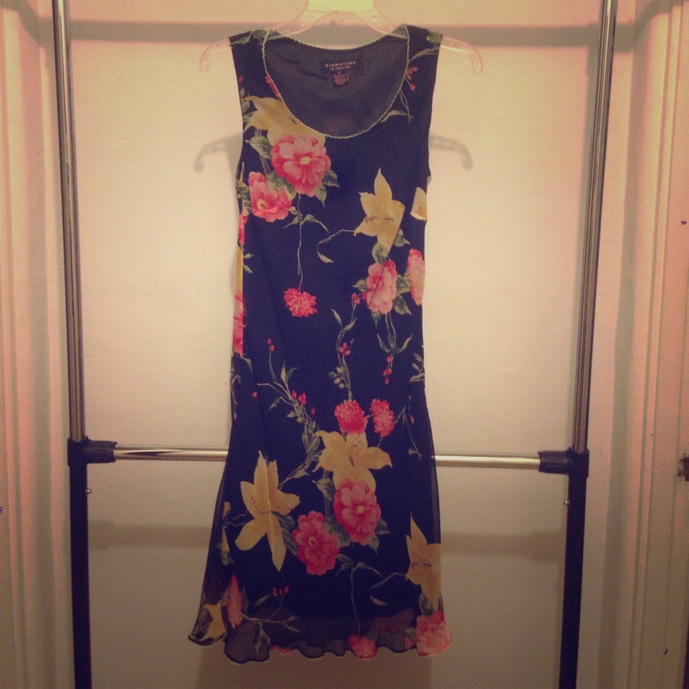 Signature 2 piece set dress.