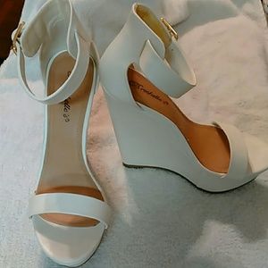NWOT Breckelle's Ankle Strap Platform Wedge Shoes
