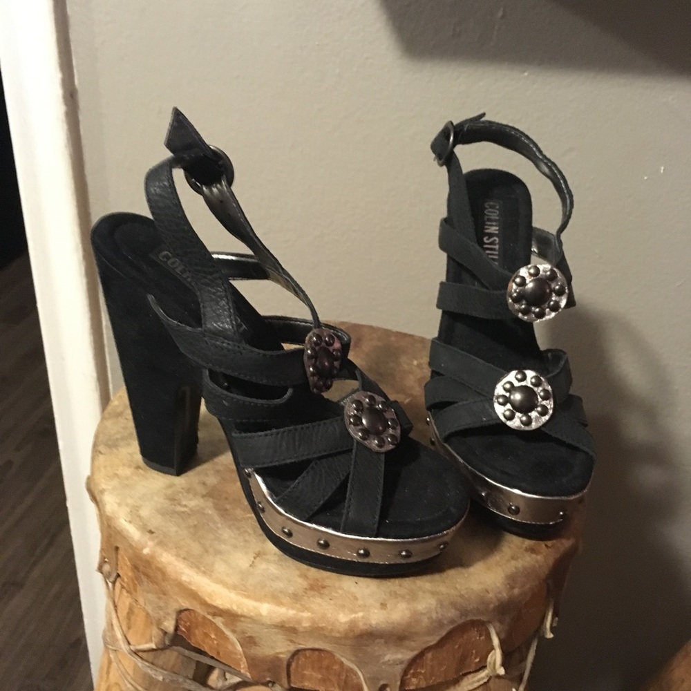 Black faux suede platform strappy sandals
