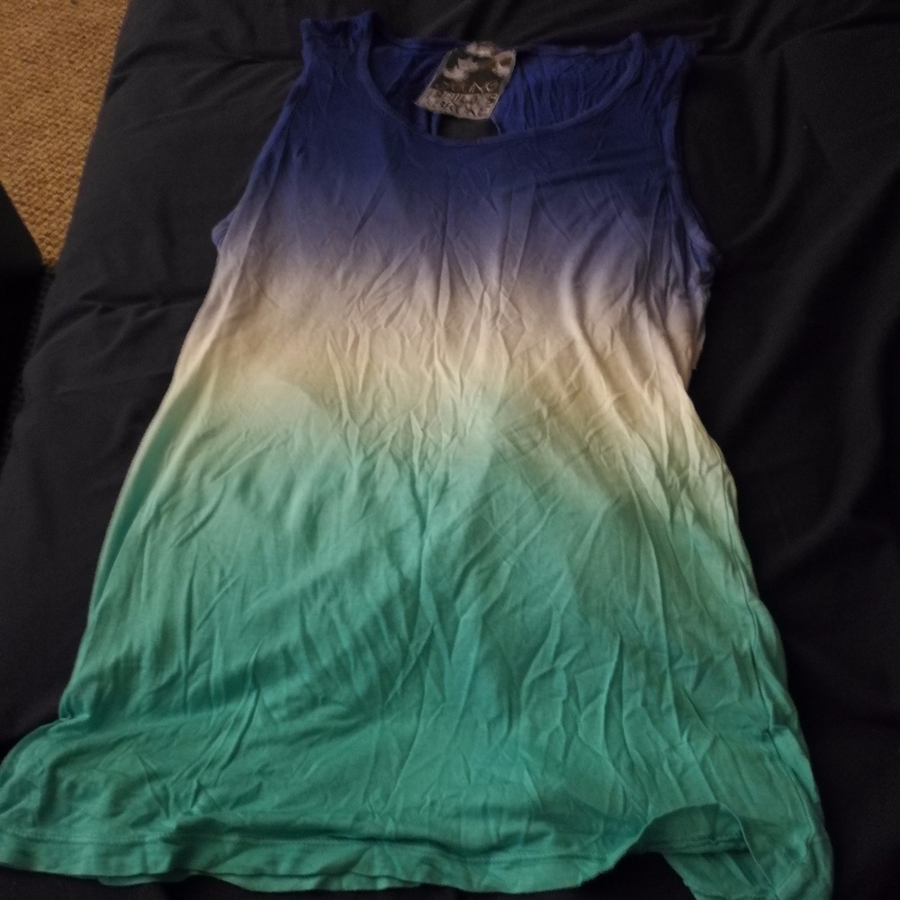 Tank, open back - Picture 1 of 3