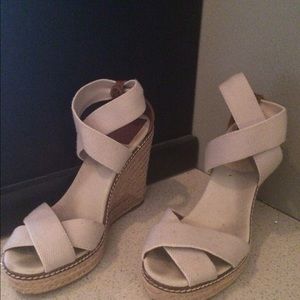 Tory Butch wedge