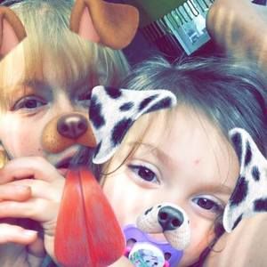 Meet your Posher, Alecia