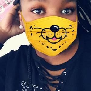 Meet your Posher, Rochelle