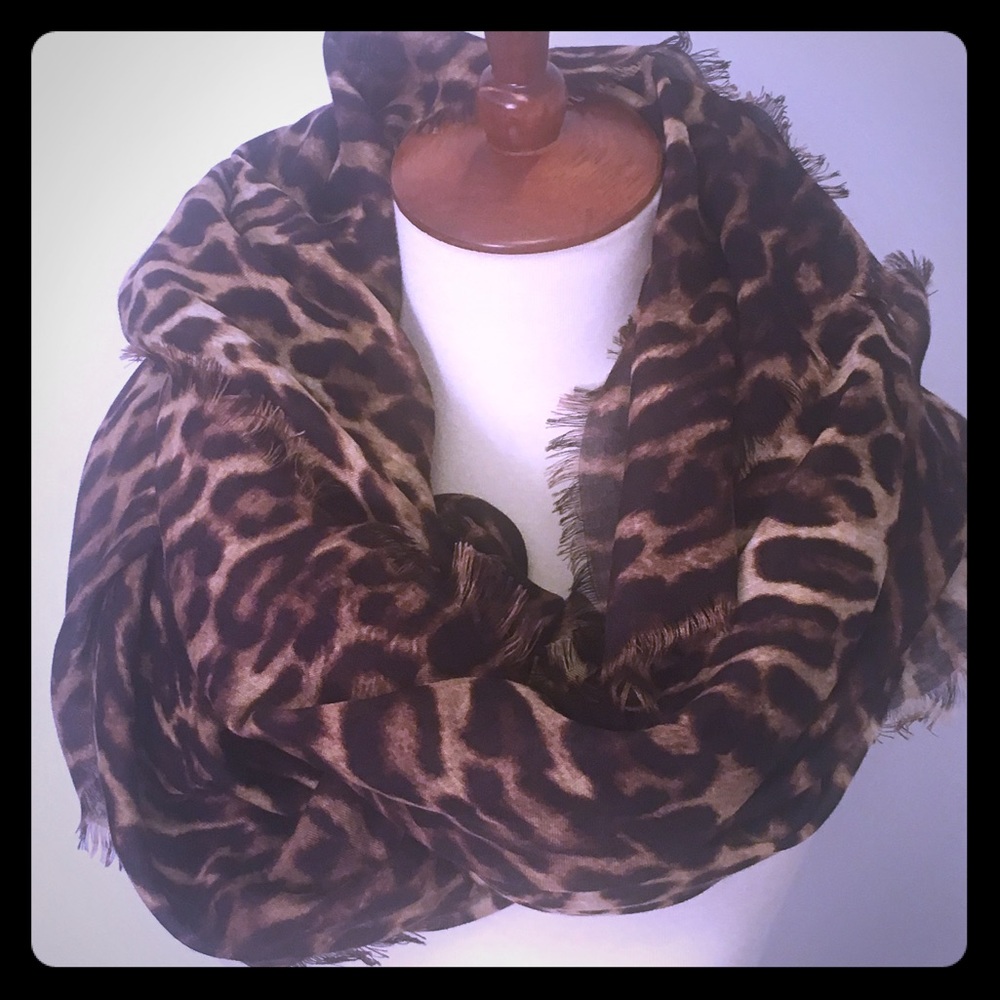 Ralph Lauren pashmina- leopard
