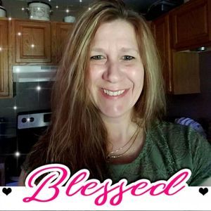 Meet your Posher, Carrie