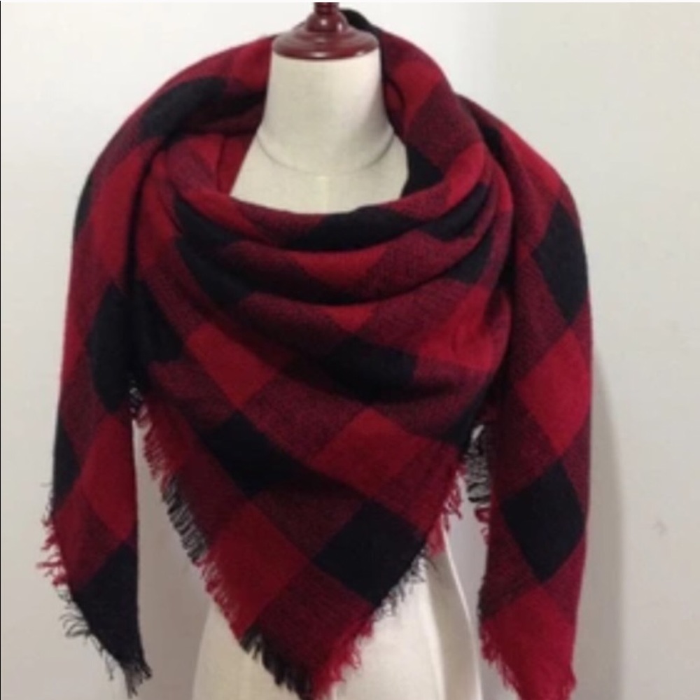 ⭐️SALE⭐️ Buffalo Plaid Blanket Scarf - Picture 2 of 2