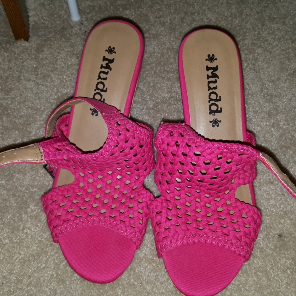 Mud Wedge Sandals Size 10