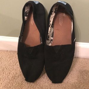 Men' Black Toms Size 11.5