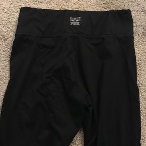 Victoria's Secret Pink Ultimate Cropped Legging