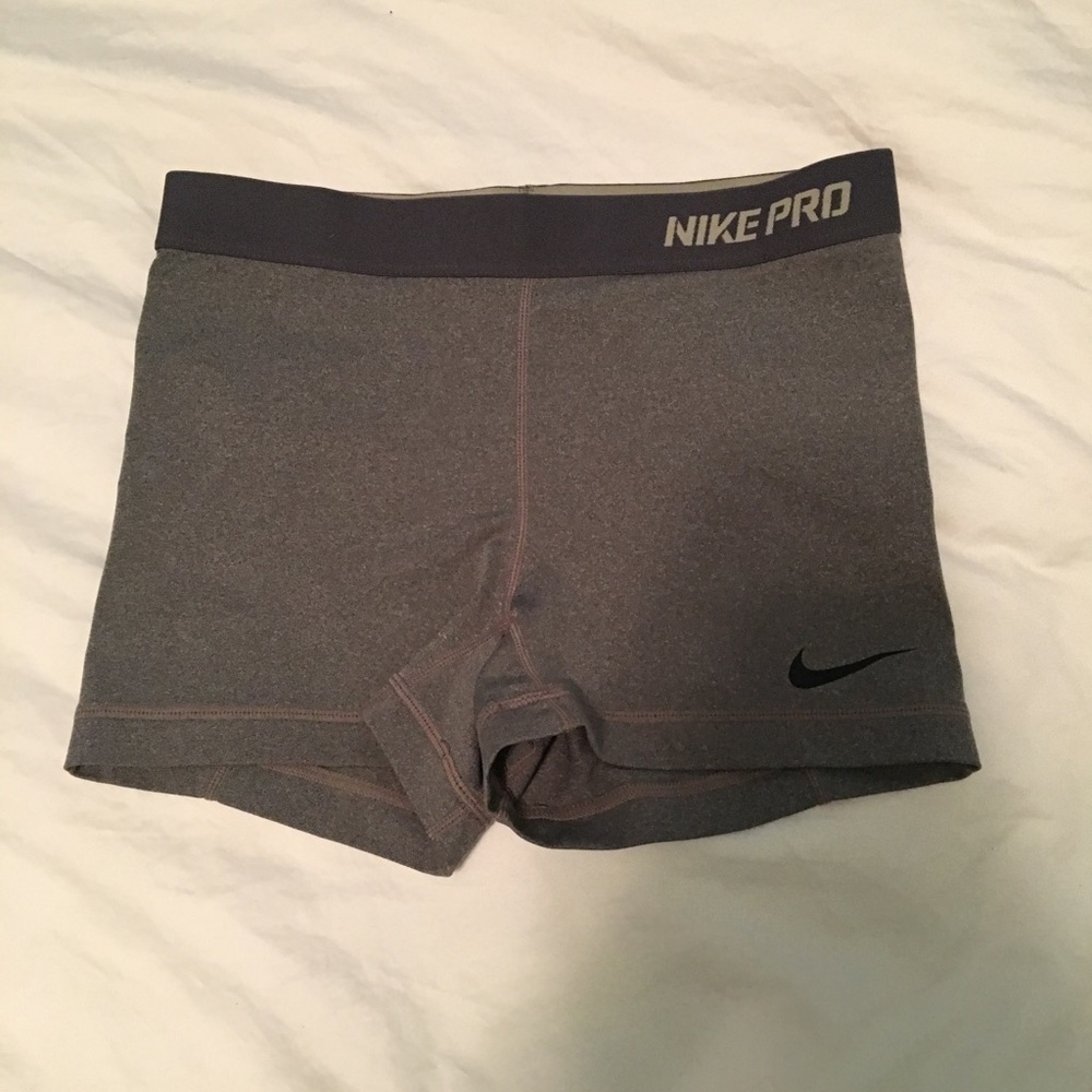 Nike pro dri-fit gray medium fitted shorts