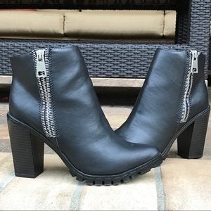 NWT Mossimo Ankle Boot