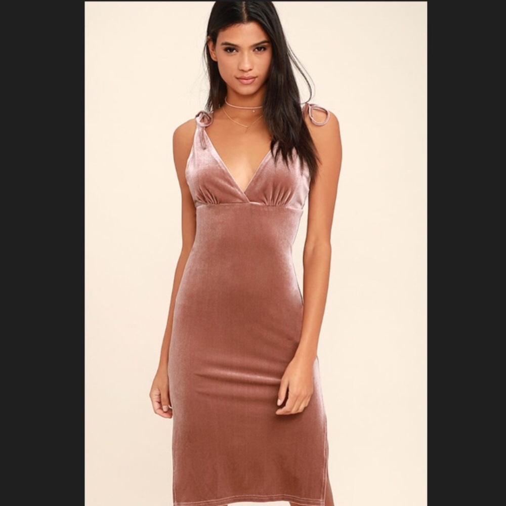 Lulu's velvet bodycon dress