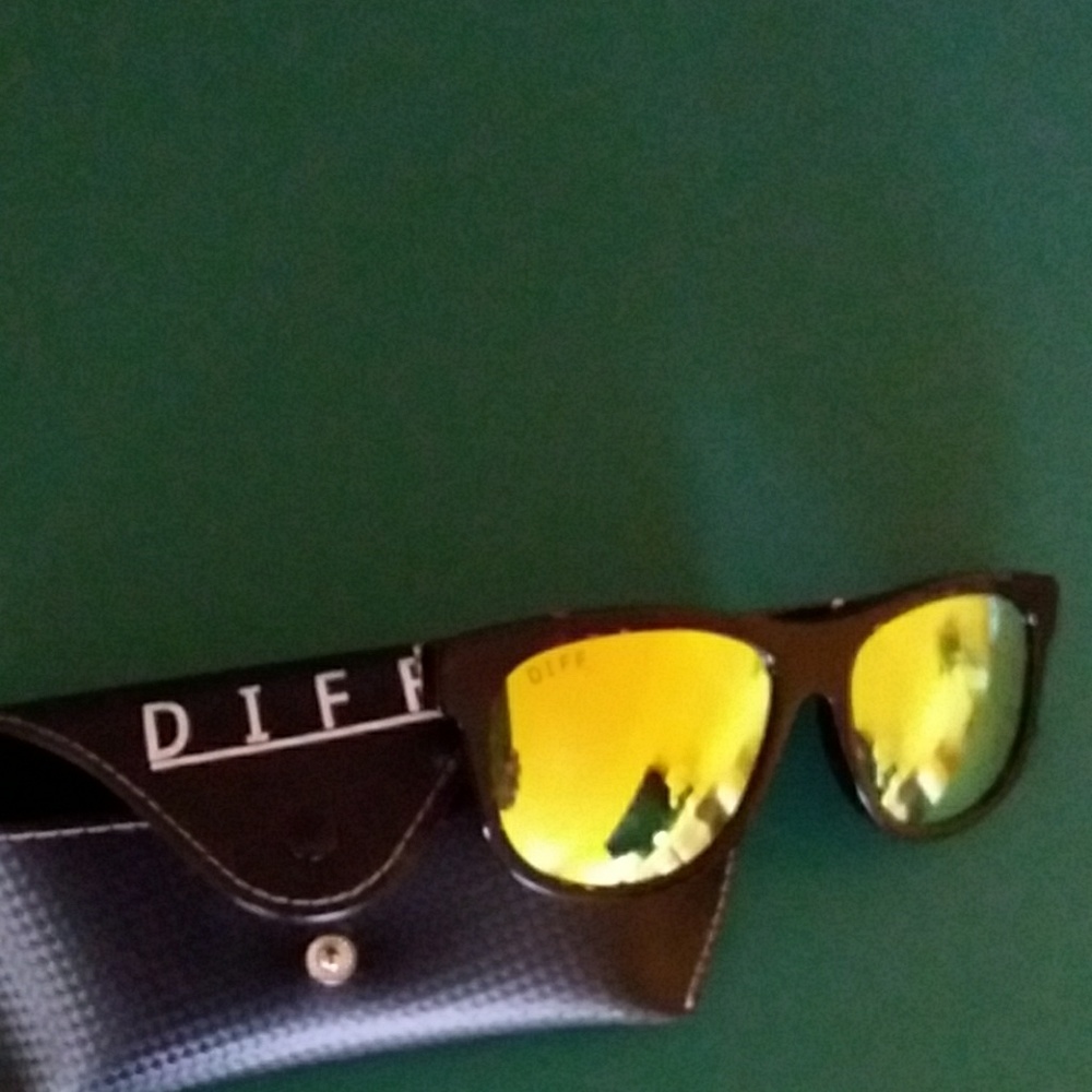 Diff sunglasses - Picture 3 of 3