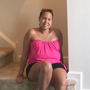 Meet your Posher, Elizabeth