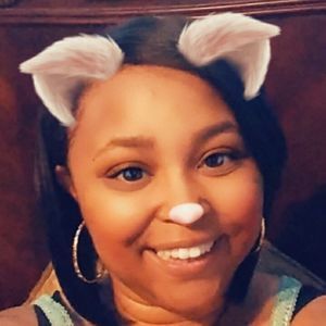 Meet your Posher, Whitney