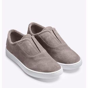 Vince Viktor slip on sneaker in light