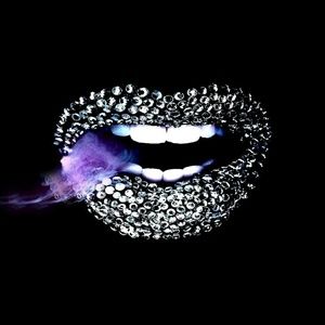 Meet your Posher, Bee