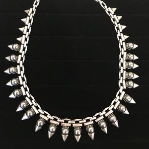 Never worn Stella and Dot lynx pearl necklace