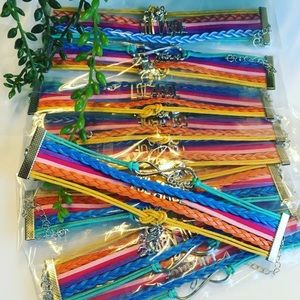 🦄10 Lularoe Bracelets🦄