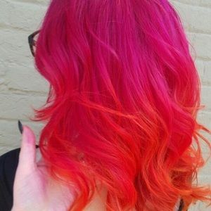 Meet your Posher, Mia