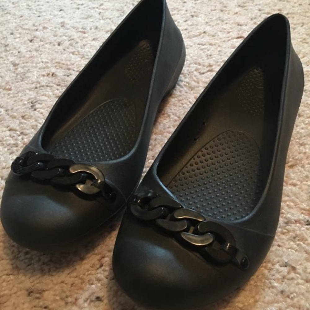 Black shoes