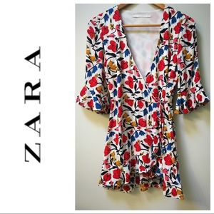 ZARA Europe Floral Wrap Romper XS