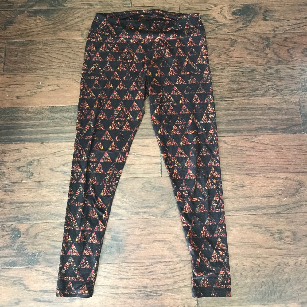 LuLaRoe Tall & Curvy black pattern leggings