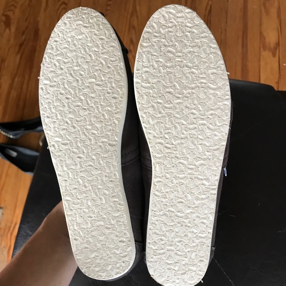 Women's Toms - Picture 5 of 5