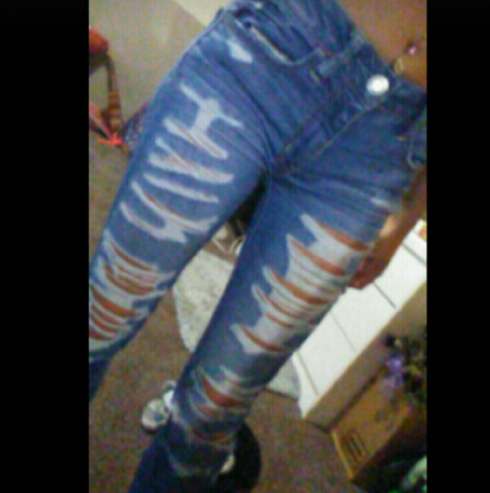 AEO distressed jeggings