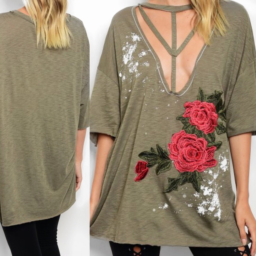 🌹Olive Rose Distressed Top🌹💫