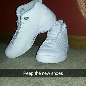 Meet your Posher, Rene