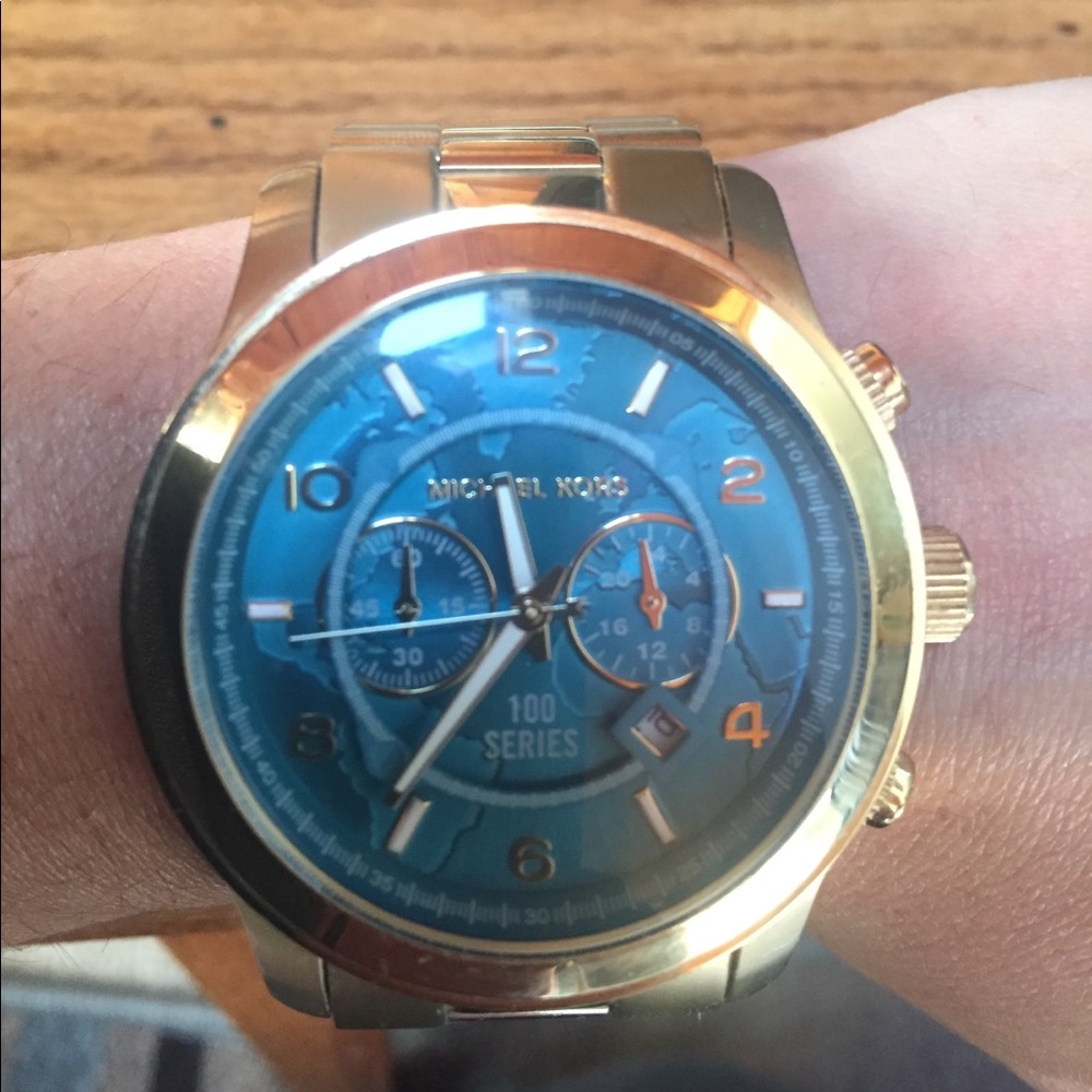 Micheal kors world watch