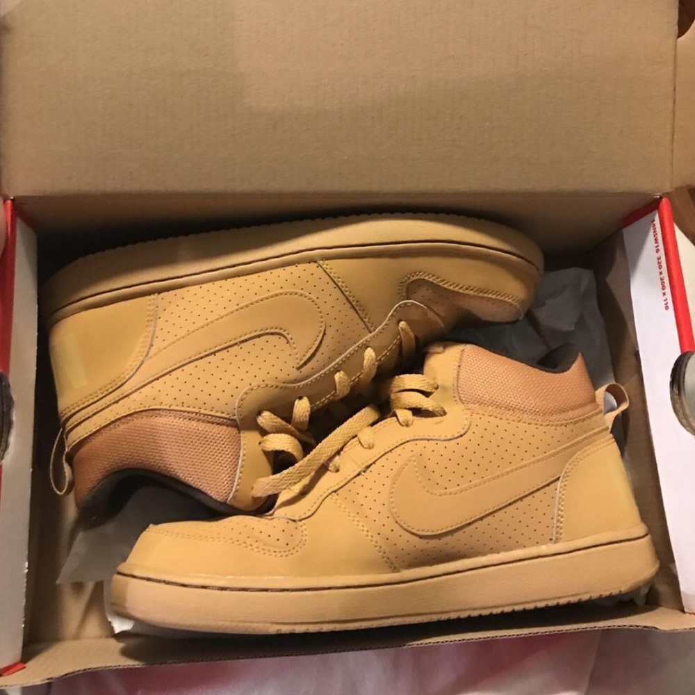 Nike shoes