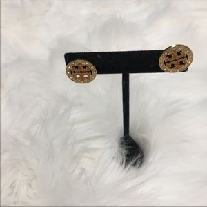Tory burch earrings stud.