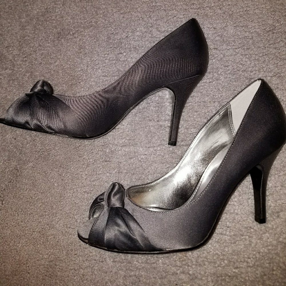 Grey Heels