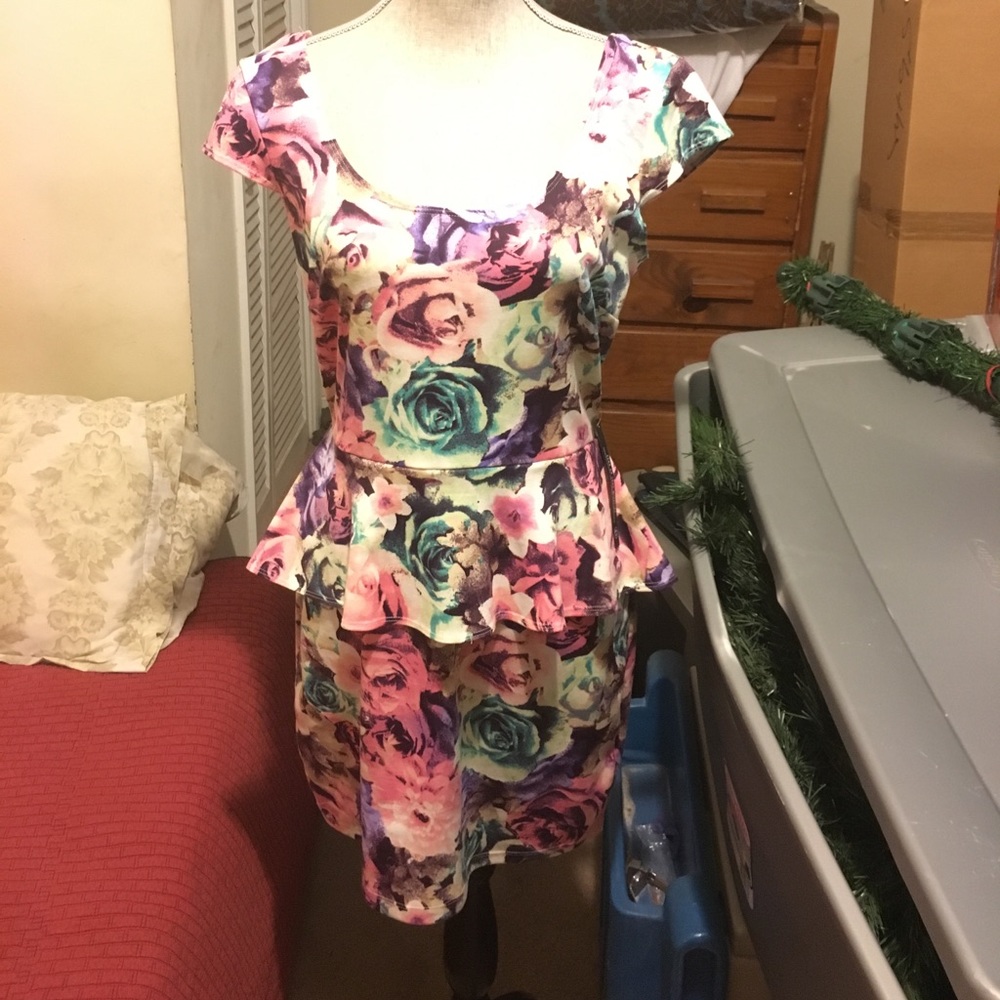 As U Wish Floral Bodycon Peplum Dress
